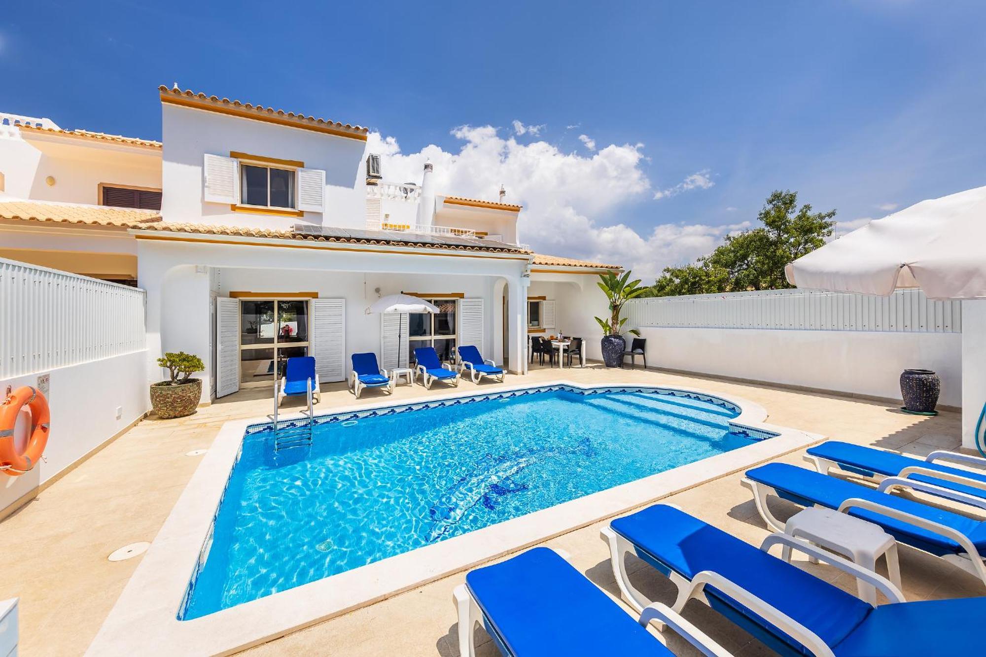 Holiday home Chiquito - Private Pool&parking - Bbq&ac&wi-fi Albufeira
